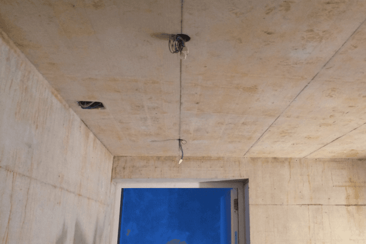 Betonreinigung Rost & Kalkentfernung vorher