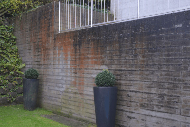 Betonreinigung intensiv vorher